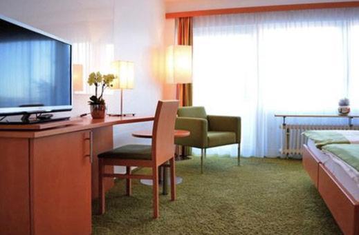 Hotel An De Kruepe Хаттинген Экстерьер фото