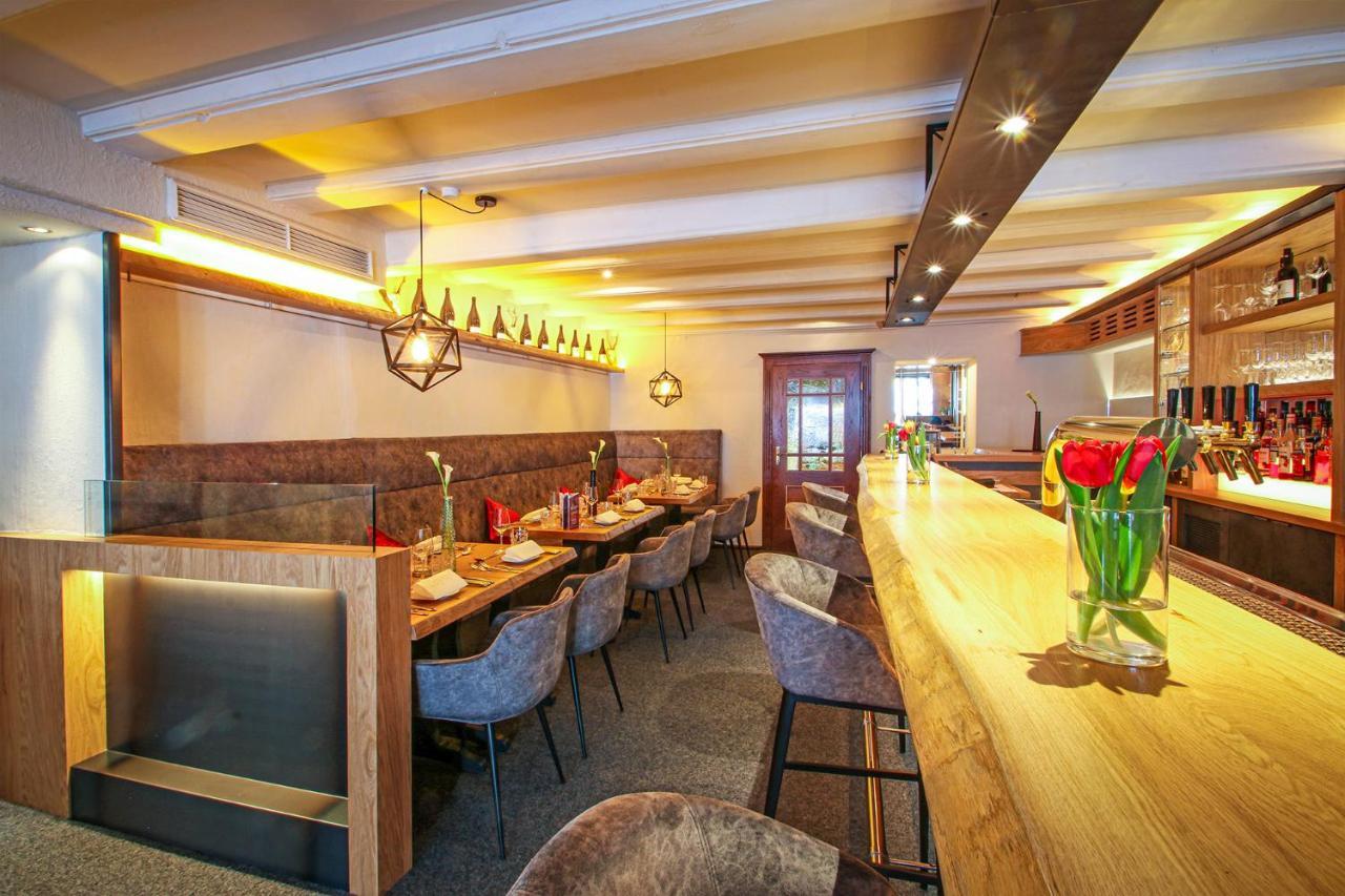 Hotel An De Kruepe Хаттинген Экстерьер фото